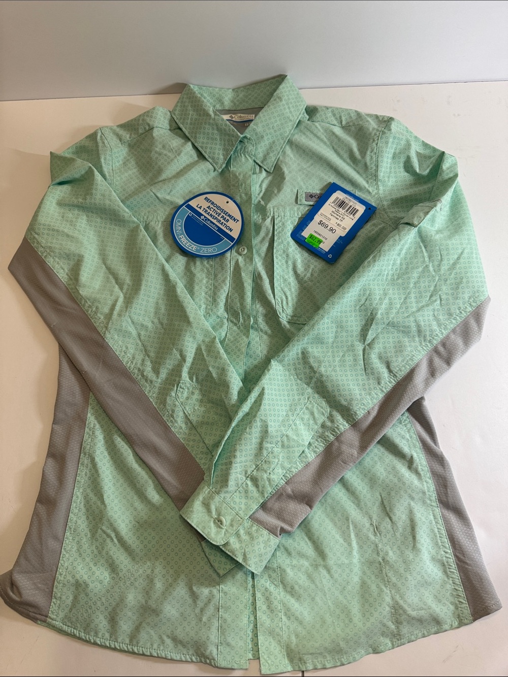 Columbia Mint Green and Light Gray Outdoor Button-Up Shirt